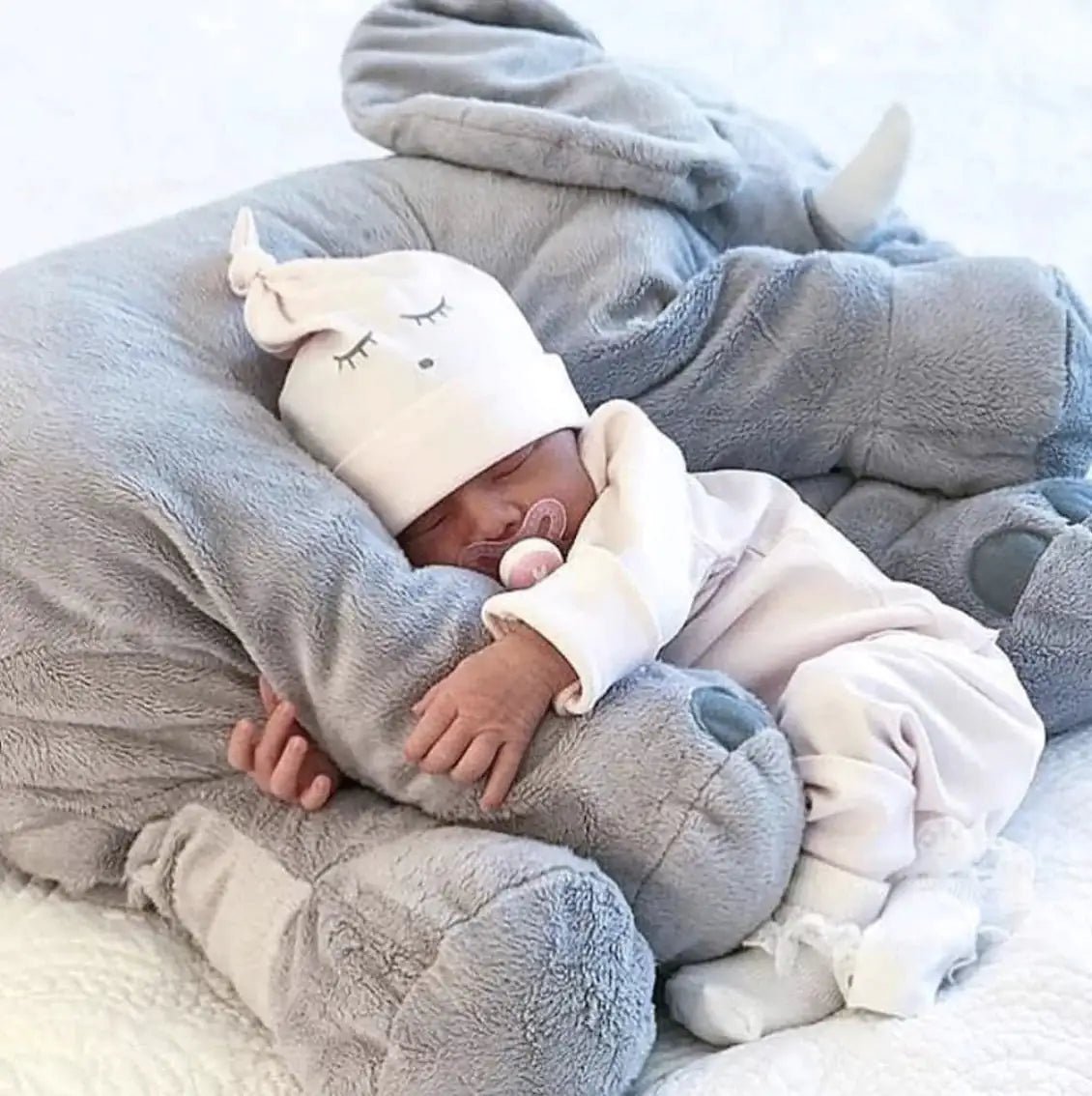 Elephant Cuddle Pillow - PepitoStore